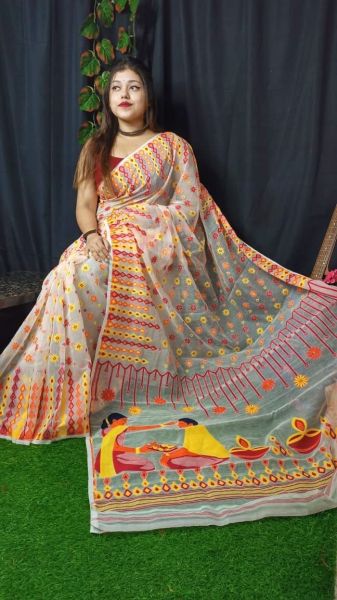 Cream Pure Handloom Dhakai Jamdani Cotton Saree From Bengal