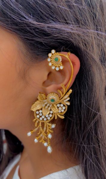 Beautiful Queen Earcuff Earing pair