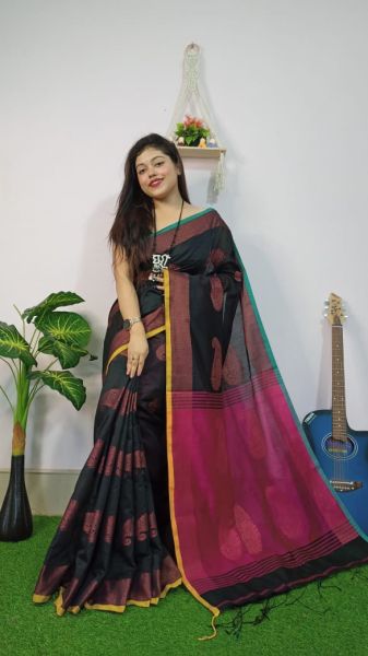 Black Pure Handloom Silk Saree From Bengal
