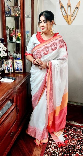 White Red Pure Handloom Ikkat Silk Saree From Bengal