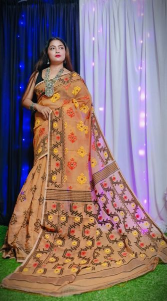 Beige Butta Design Pure Handloom Dhakai Jamdani Saree
