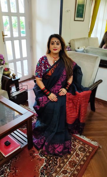 Black Pure Handloom Dhakai Jamdani Linen By Linen Saree From Bengal