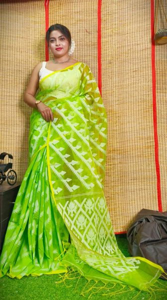 Parrot Green Flower Design Pure Handloom Resham Cotton Saree
