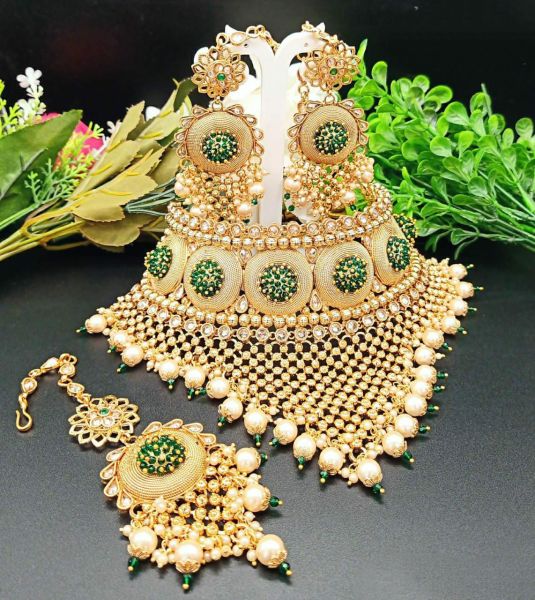 High Gold Finish Stone Heavy Bridal Choker Set Brass Material