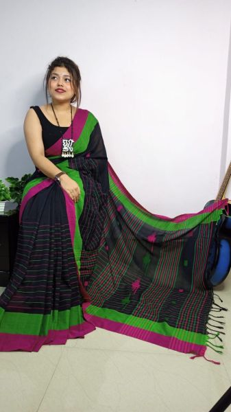 Black Buti Checks Pure Handloom Cotton Saree
