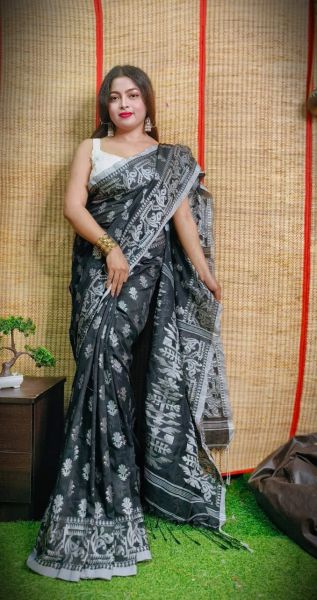 Black Cotton Dhakai Jamdani Flower Design Saree