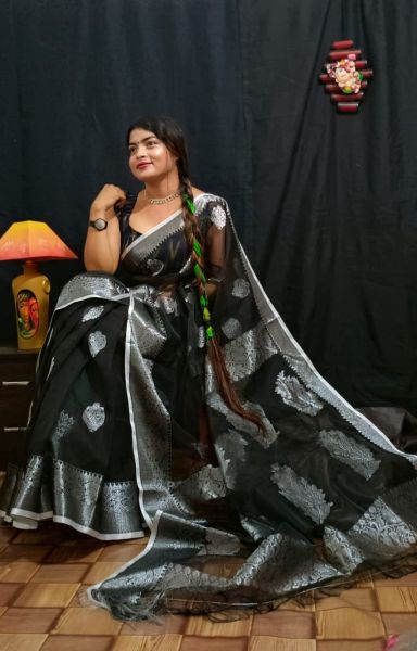 Black Flower Banarasi Saree From Bengal