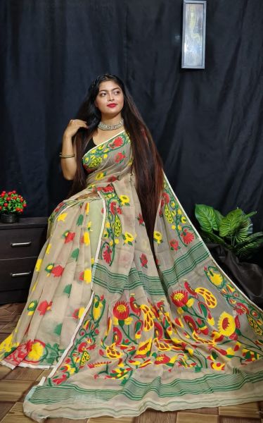 Light Cream Flower Design Dhakai Jamdani Saree From Bengal
