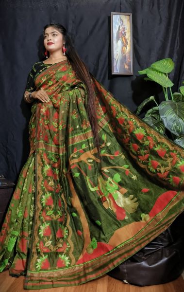 Camo Dhakai Jamdani Saree From Bengal