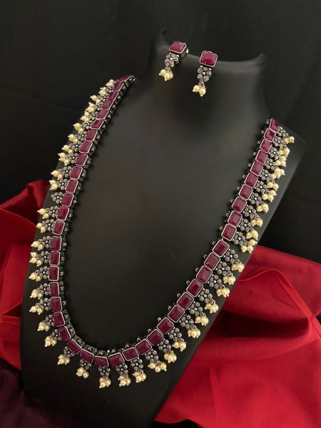 Pinkish Red German Silver Polished Jewellery
