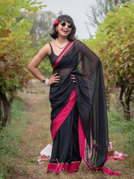 Black Mulmul Cotton Handloom Saree From Bengal