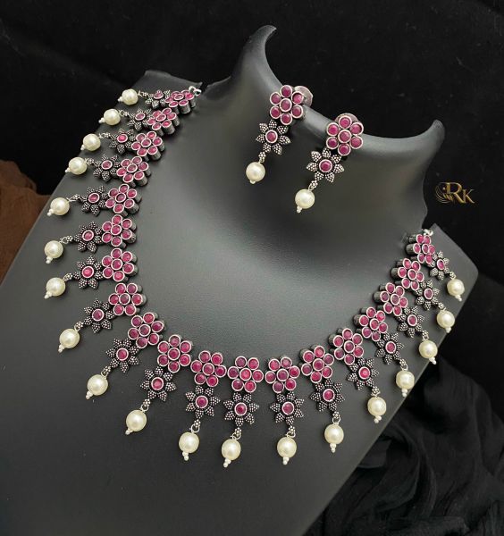 Maroon Necklace Diamond German Silver