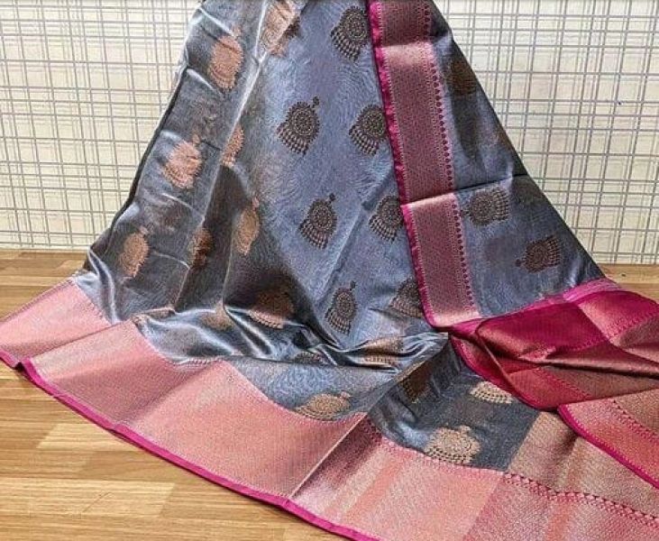 Light Blue Maheshwari Silk Cotton Saree From Banarasi