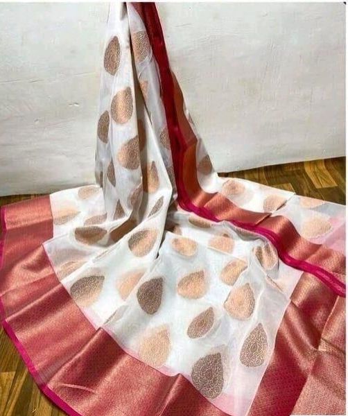 White Maheshwari Silk Cotton Saree From Banarasi