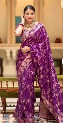 Purple Pure Handloom Embellished Silk Saree From Banaras