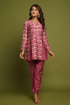 PINK PRINTED V-NECK DESIGN CO-ORD SET