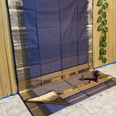 Gray Pure Handloom Silk Saree From Bengal