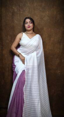 White Lavender Pure Handloom Cotton Saree From Bengal