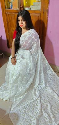 White Pure Handloom Dhakai Jamdani Saree From Bengal