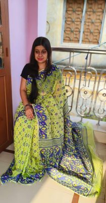 Parrot Green Pure Handloom Dhakai Jamdani Saree From Bengal