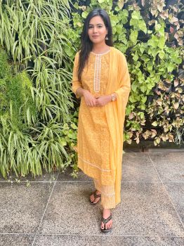 Yellow set