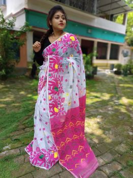 Elephant motief dhakai jamdani saree