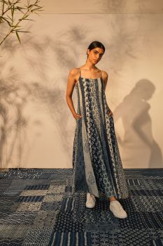 Daisy Dress Square Neck Gown