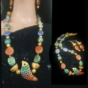 Multicolor bird pendant set