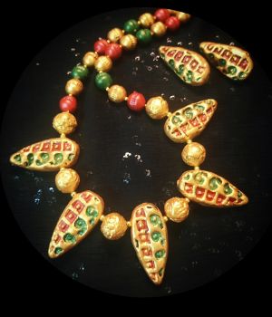 Multicolor five leaves pendant set