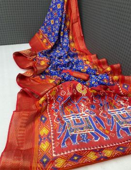 Dark Blue And Persian Red Silk Cotton Slub Saree With Contrast Blouse