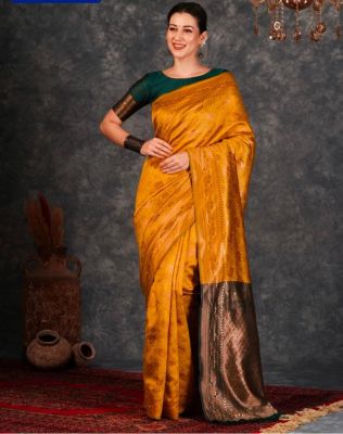 Golden Pure Handloom Banarasi Silk Saree From Banaras