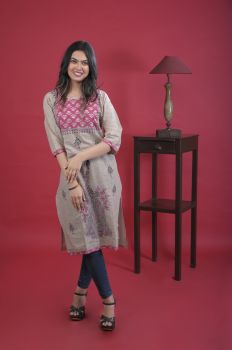 Women Green Kantha Stitch Top