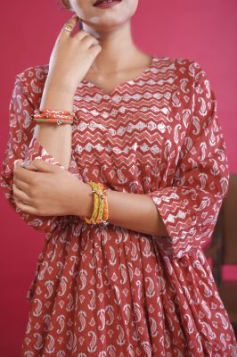 Kundan Work Cotton Thread Bangle From Bengal