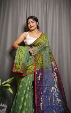 Green Pure Handloom Dhakai Jamdani Saree From Bengal