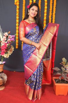 Blue Pink Butta Handloom Rich Pallu Zari Work Kanchipuram Silk Saree