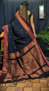 Medium Jungle Green Pure Handloom Butta Design Banarasi Saree