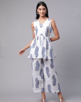 Blue pasiley coord set