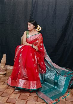Red & Bottle Green Reshom Silk Handloom Varanasi Cotton From Bengal saree