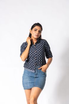 Printed Crop Shirt