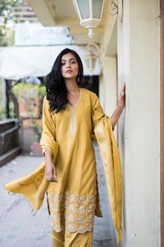 Yellow gotta suit