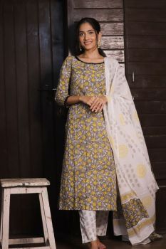 Grey Kurti Pant Set With Dupatta