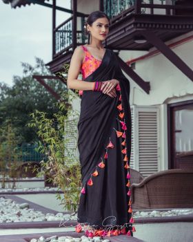 Black tie and dye tassel saree