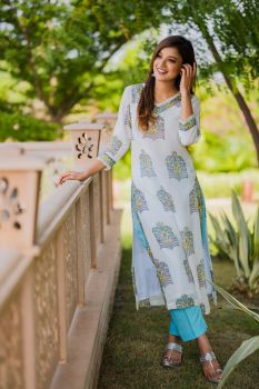 Floral Georgette kurta with blue pants