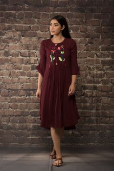 Maroon linen silk tunic.