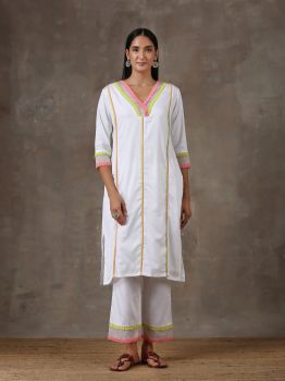 White kurta set(Set of 2)