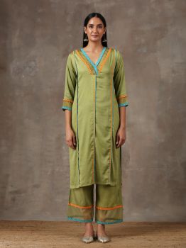 Olive kurta set(Set of 2)