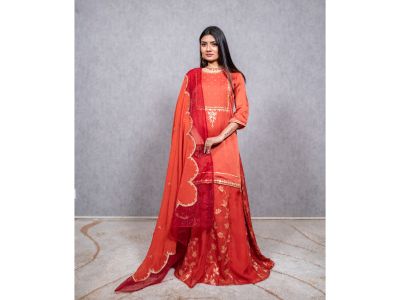 Rust emb. Banarsi Lehenga Set