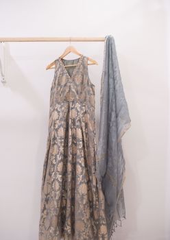 Chanderi V-neck anarkali