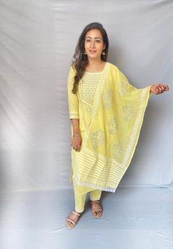 Yellow suit set