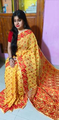 Yellow Pure Handloom Dhakai Jamdani Saree From Bengal